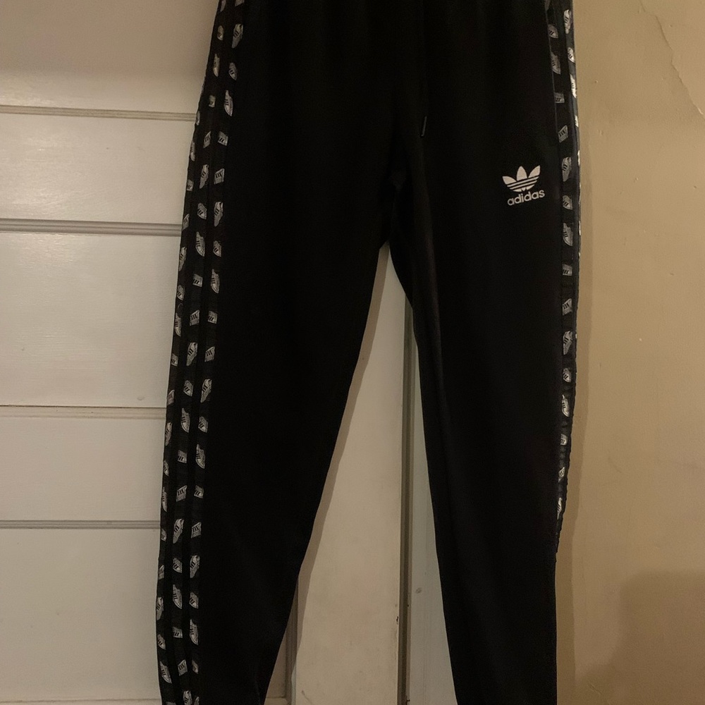 Black Adidas joggers